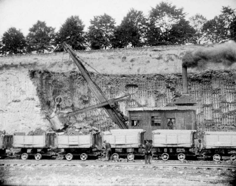 Surface mining in the mostecka brown coal basin - Picture 4