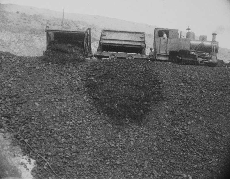 Surface mining in the Mostecka brown coal basin - Picture 3