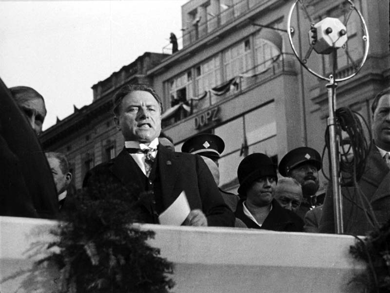 Brno... Capital of Moravia on 28 October 1928 - Picture 5